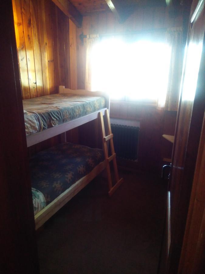 Universal Traveller'S Hostel San Carlos de Bariloche Esterno foto