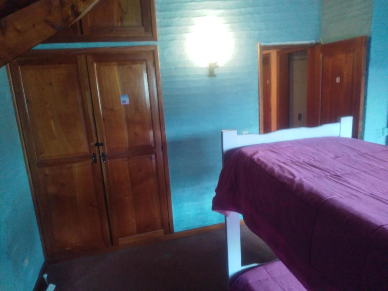 Universal Traveller'S Hostel San Carlos de Bariloche Esterno foto