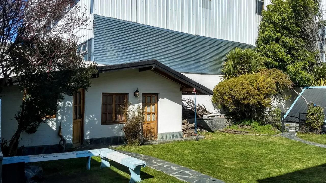 Universal Traveller'S Hostel San Carlos de Bariloche Esterno foto